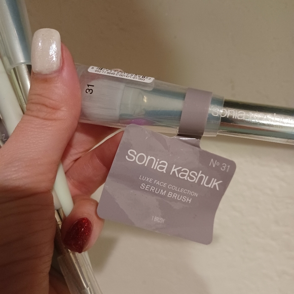 Large Face Care bundle - Picture 5 of 8